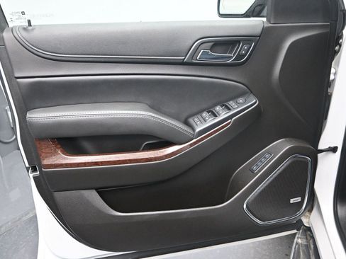 Used 2017 GMC Yukon XL SLT image 24