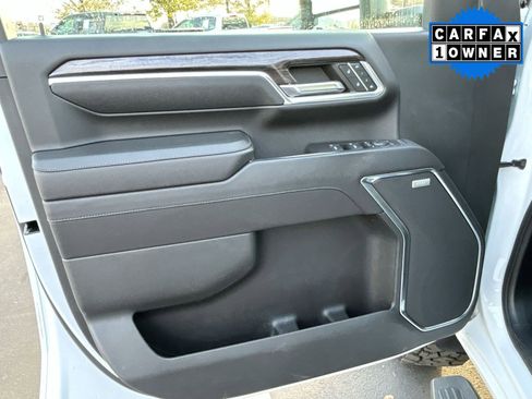 Used 2024 Chevrolet Silverado 3500 LTZ w/ LTZ Plus Package image 10