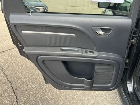 Used 2010 Dodge Journey SXT FWD image 13