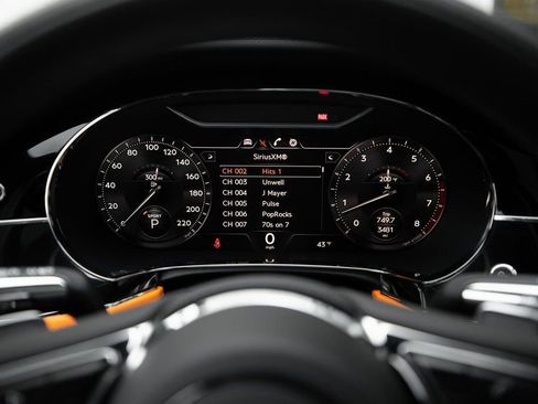 Used 2024 Bentley Flying Spur W12 image 49