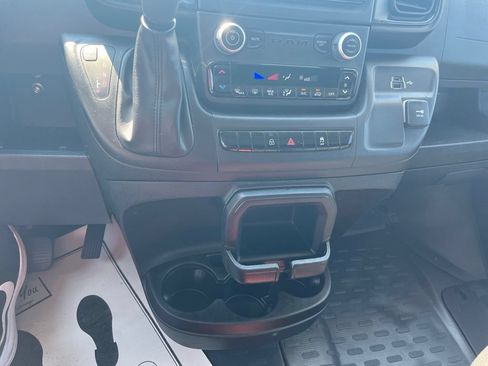 Used 2025 RAM ProMaster 2500 w/ U-Haul Equipment Group FWD image 19