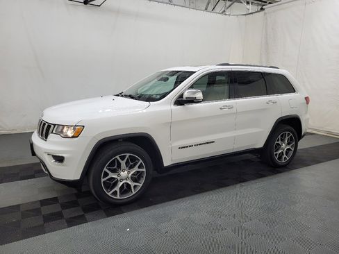 Used 2020 Jeep Grand Cherokee Limited AWD/4WD image 2