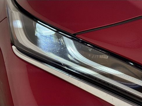 Used 2021 Toyota Venza Limited image 38