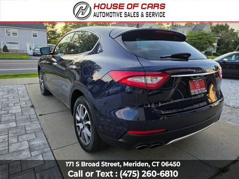 Used 2017 Maserati Levante AWD/4WD image 6