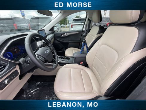 Used 2022 Ford Escape SEL w/ Technology Package AWD/4WD image 19