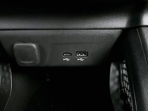 Used 2025 Chevrolet TrailBlazer LT image 32