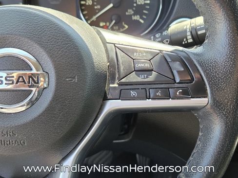 Used 2020 Nissan Rogue SV FWD image 23