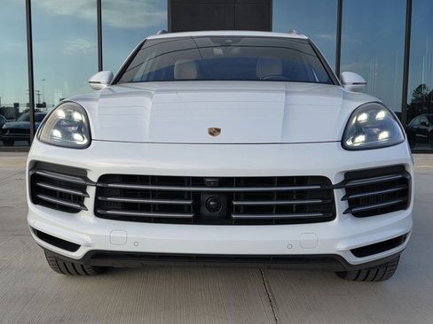Used 2022 Porsche Cayenne image 9