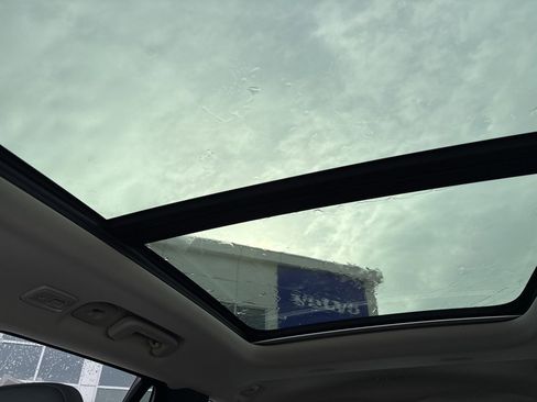 Used 2025 Volvo XC90 B5 Plus image 28