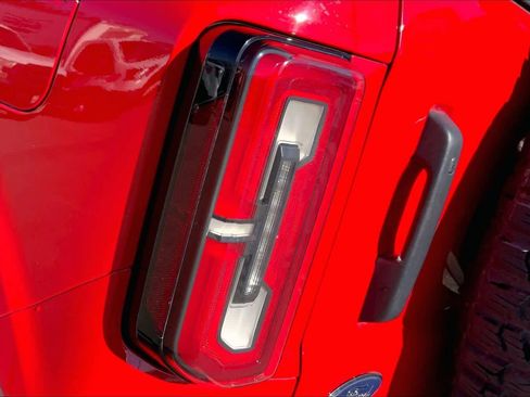 Used 2022 Ford Bronco Wildtrak image 90