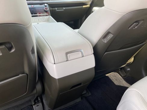 Used 2025 Hyundai Santa Fe Calligraphy FWD image 31