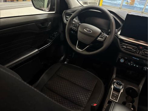 New 2025 Ford Escape Active w/ Tech Pack #1 image 8