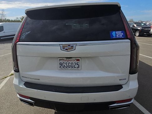 Used 2023 Cadillac Escalade ESV Premium Luxury w/ Performance Package image 8