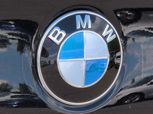 Used 2027 BMW 530i xDrive w/ M Sport Package AWD/4WD image 12