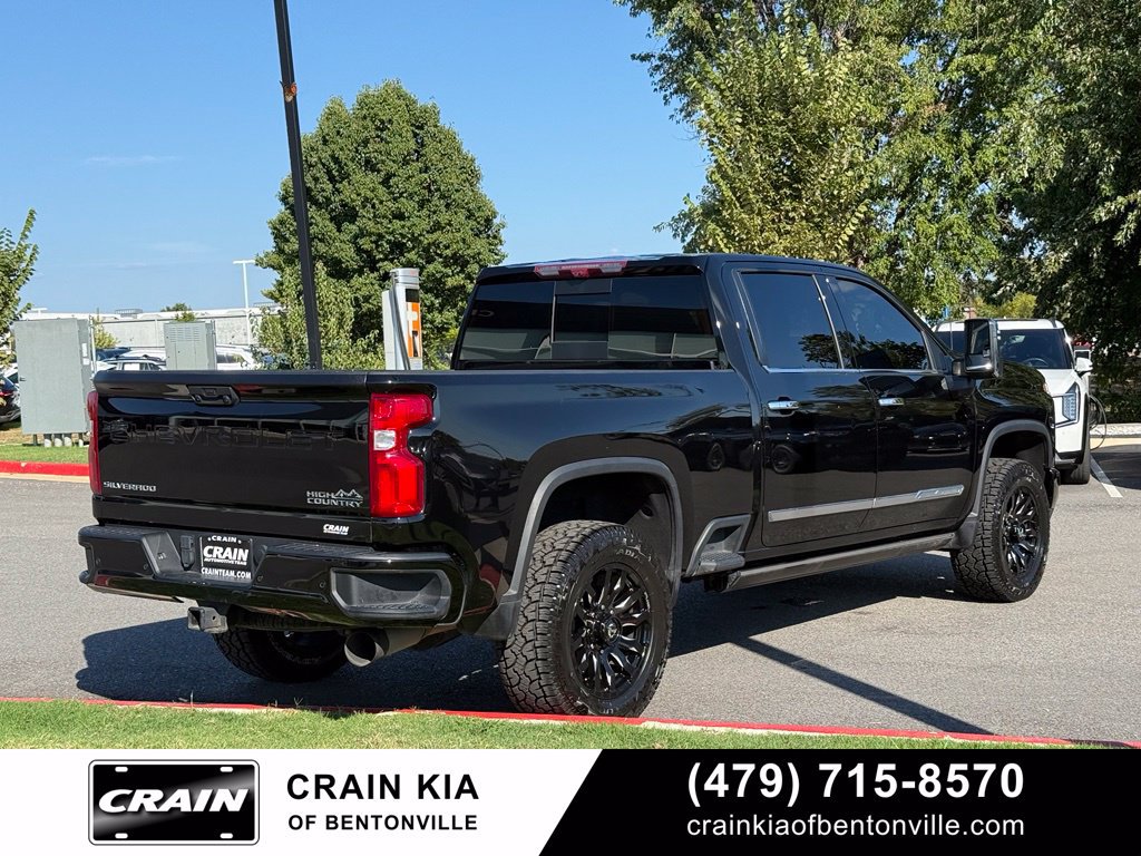 Used 2024 Chevrolet Silverado 2500 High Country w/ High Country Premium Package AWD/4WD image 7