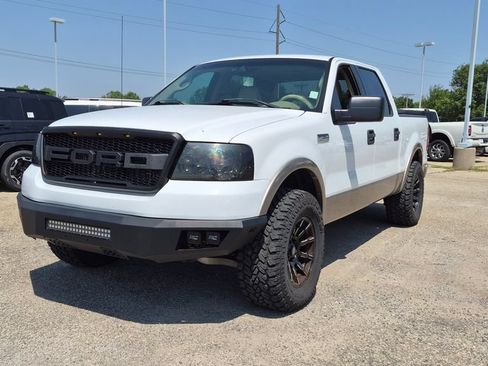 Used 2004 Ford F150 Lariat RWD image 6