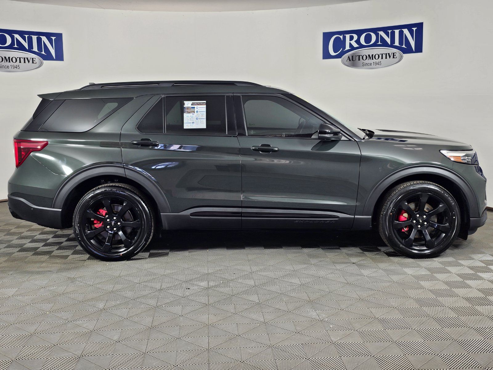 Used 2022 Ford Explorer ST w/ Equipment Group 401A AWD/4WD image 31