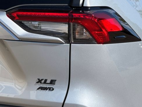Used 2025 Toyota RAV4 XLE Premium AWD/4WD image 28