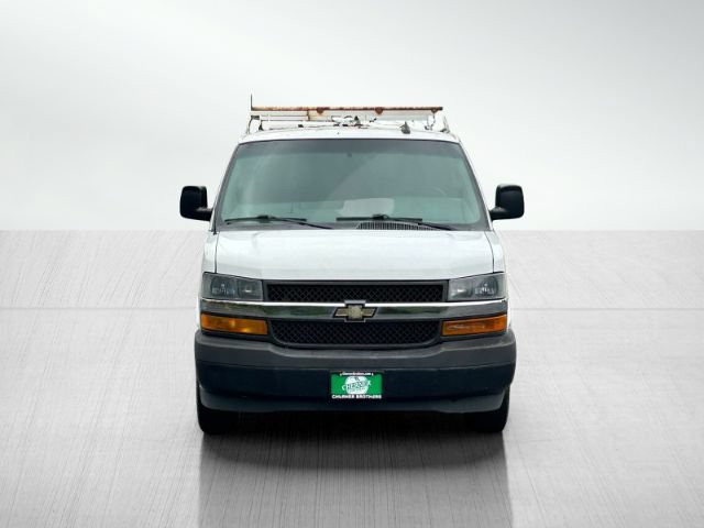 Used 2018 Chevrolet Express 2500 w/ Communications Package RWD image 2