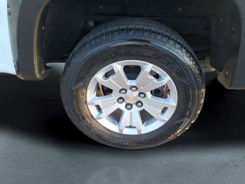Used 2022 Chevrolet Colorado LT AWD/4WD image 14