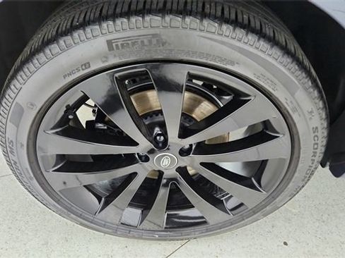 Used 2025 Land Rover Range Rover Sport Dynamic SE image 58