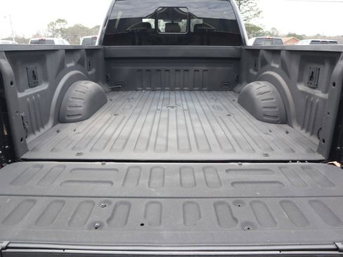 Used 2019 Ford F350 Lariat image 9