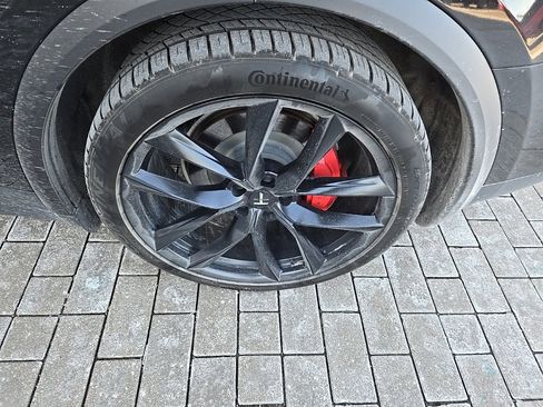 Used 2026 Tesla Model X Plaid image 9