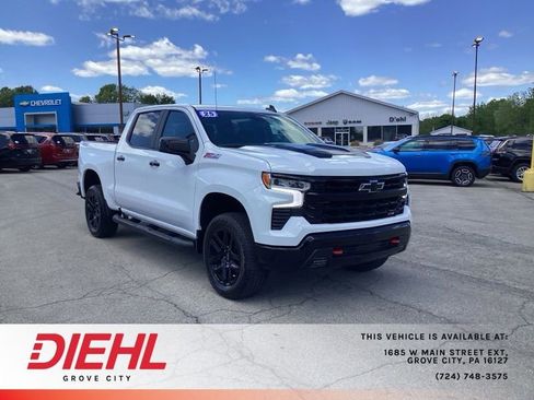 Used 2025 Chevrolet Silverado 1500 LT Trail Boss AWD/4WD image 1