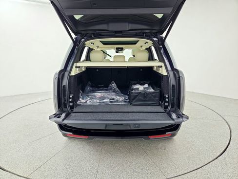 New 2026 Land Rover Range Rover SE image 15