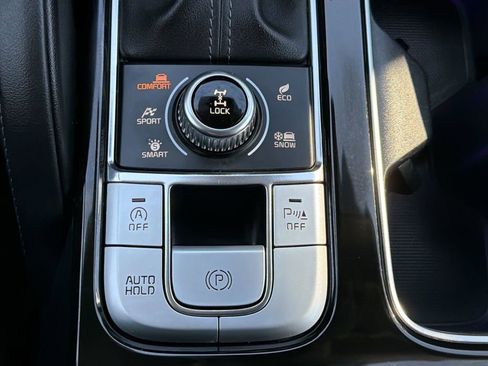 Used 2022 Kia Telluride EX w/ EX Premium Package image 9