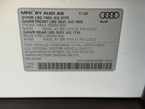 Used 2021 Audi e-tron Premium Plus w/ Premium Plus Package image 27