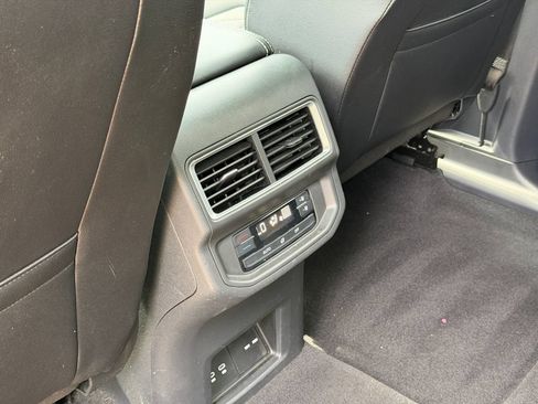 Certified 2024 Volkswagen Atlas SE w/ Panoramic Sunroof Package AWD/4WD image 24