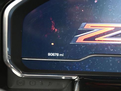 Used 2024 Chevrolet Silverado 1500 LTZ image 14