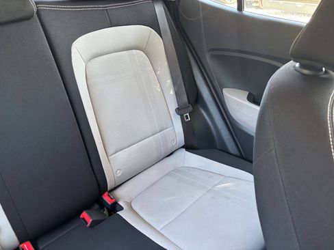 Used 2025 Hyundai Venue SEL FWD image 36