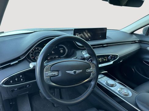 Used 2025 Genesis GV70 2.5T AWD/4WD image 10