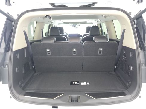 New 2026 INFINITI QX80 Luxe w/ Cargo Package RWD image 16