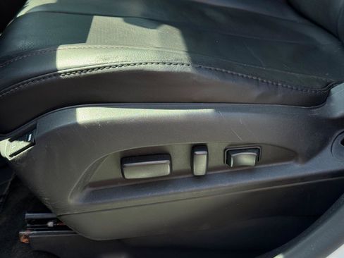 Used 2017 Chevrolet Equinox LT FWD image 13