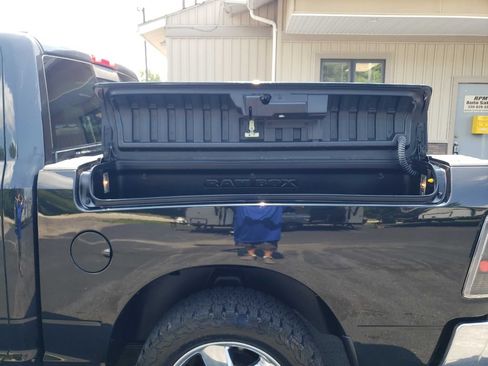 Used 2015 RAM 1500 Big Horn AWD/4WD image 11