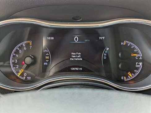 Used 2017 Jeep Grand Cherokee Limited w/ Luxury Group II image 10