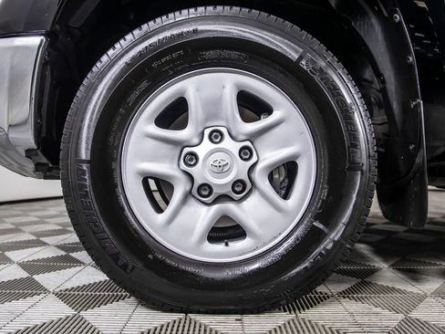Used 2021 Toyota Tundra SR5 w/ SR5 Upgrade Package RWD image 35