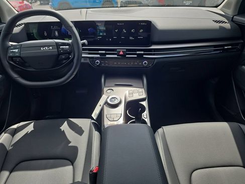 New 2026 Kia Sportage EX AWD/4WD image 13
