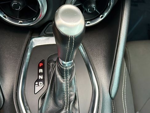 Used 2022 Chevrolet Camaro LT RWD image 26