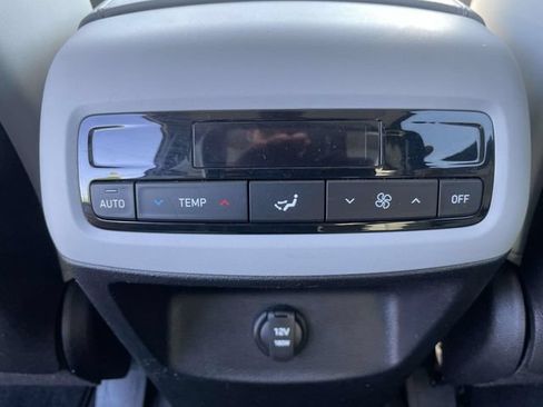 Used 2024 Hyundai Palisade SEL FWD image 25