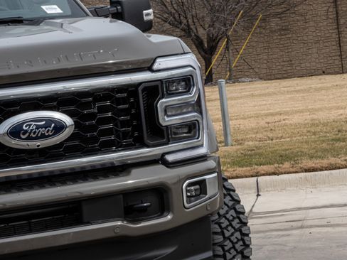 Used 2026 Ford F450 Platinum image 7