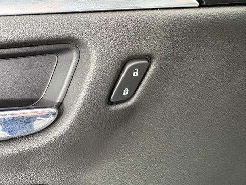 Used 2019 Chevrolet Impala LT image 13