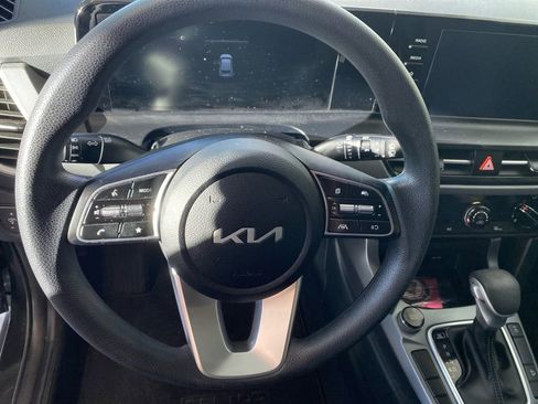 Used 2024 Kia Seltos LX image 8