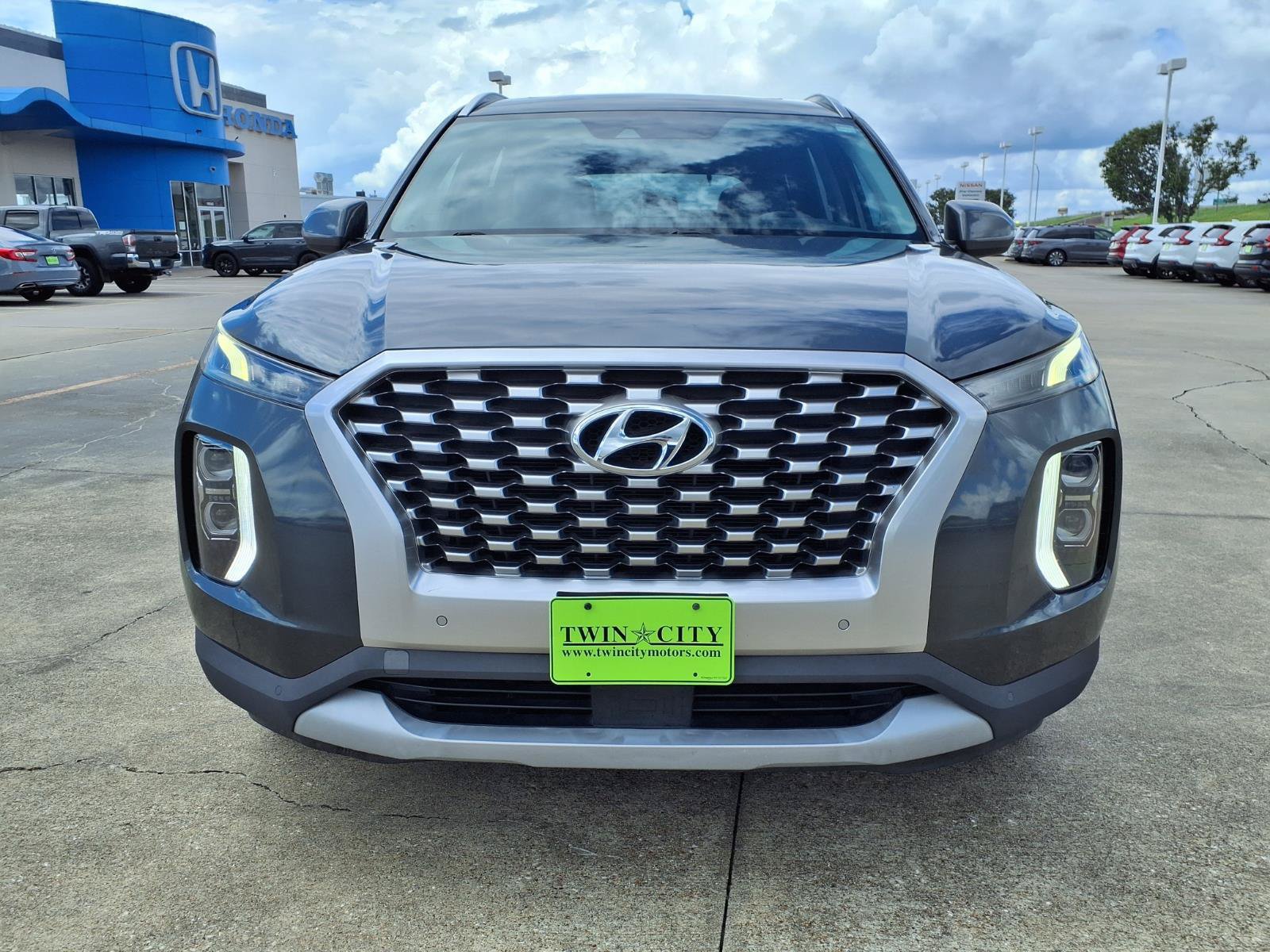 Used 2021 Hyundai Palisade SEL w/ Convenience Package FWD image 3