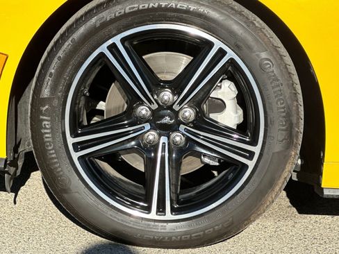 Used 2024 Ford Mustang Premium image 33