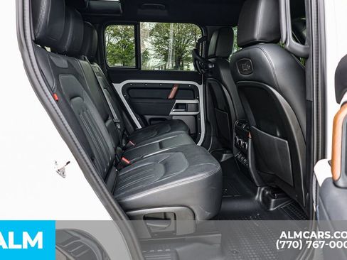 Used 2022 Land Rover Defender 110 X-Dynamic SE AWD/4WD image 22