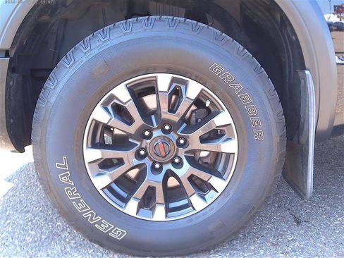 Used 2022 Nissan Titan PRO-4X w/ Pro-4x Convenience Package AWD/4WD image 24
